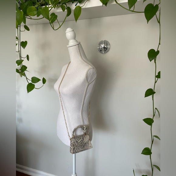 Urban Expressions Mini Python CrossBody Hand Bag - Picture 10 of 10